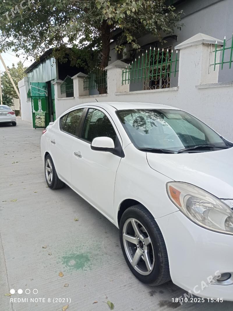 Nissan Versa 2013 - 100 000 TMT - Ашхабад - img 1