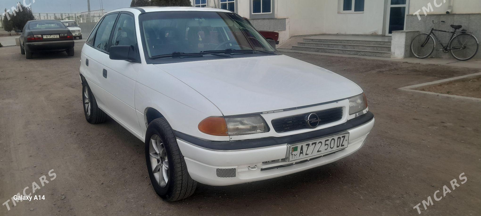 Opel Astra 1996 - 42 000 TMT - Гороглы (Тагта) - img 1