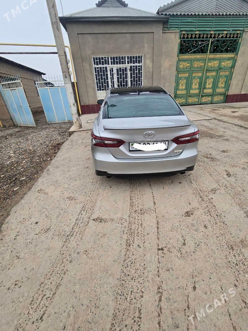 Toyota Camry 2018 - 390 000 TMT - Теджен - img 1