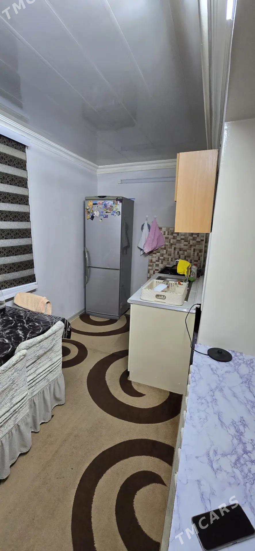 2Комнаты 30мкр 1этаж - 30 mkr - img 1