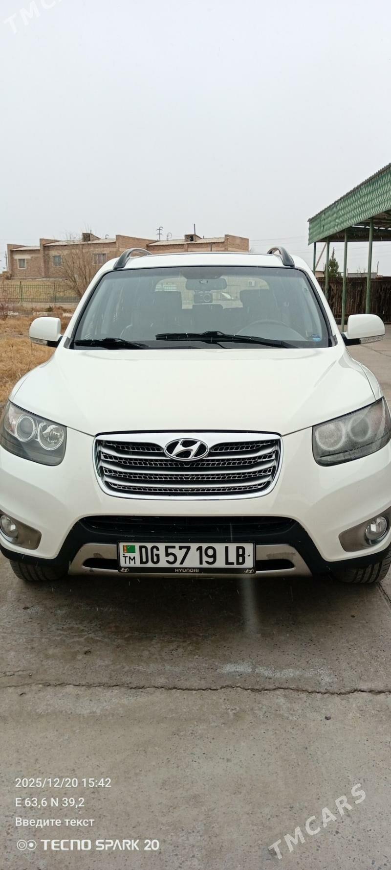 Hyundai Santa Fe 2012 - 220 000 TMT - Фарап - img 1