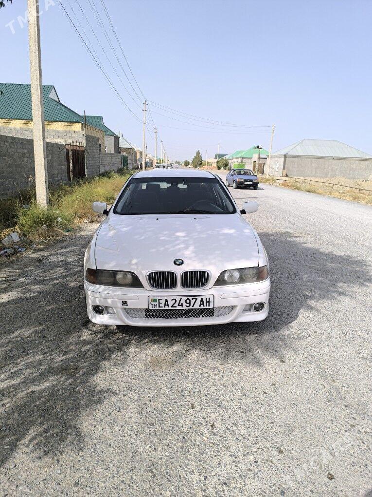 BMW E39 1997 - 65 000 TMT - Бахарден - img 1