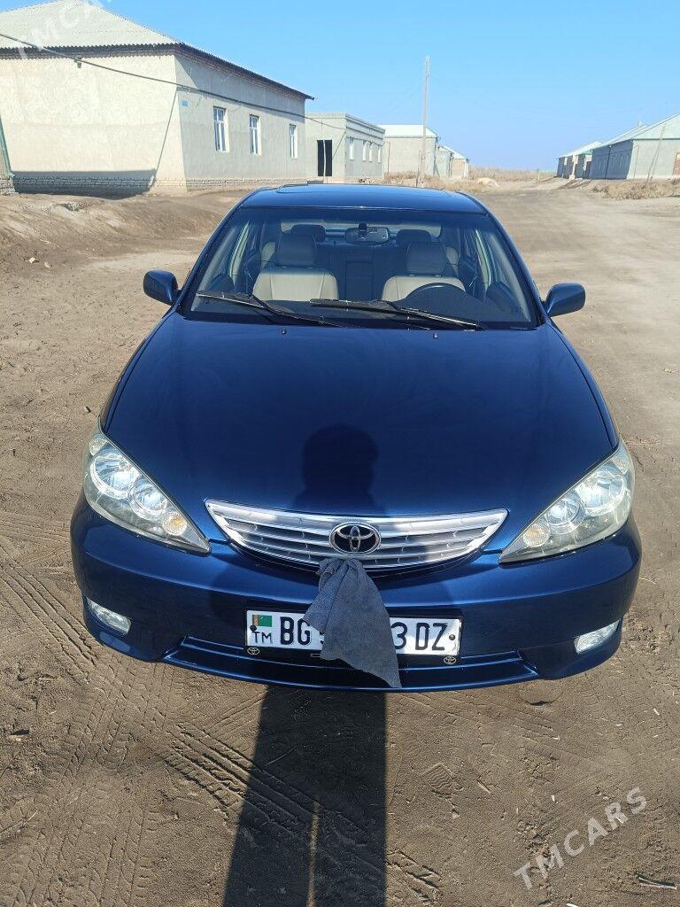 Toyota Camry 2003 - 190 000 TMT - Шабатский этрап - img 1