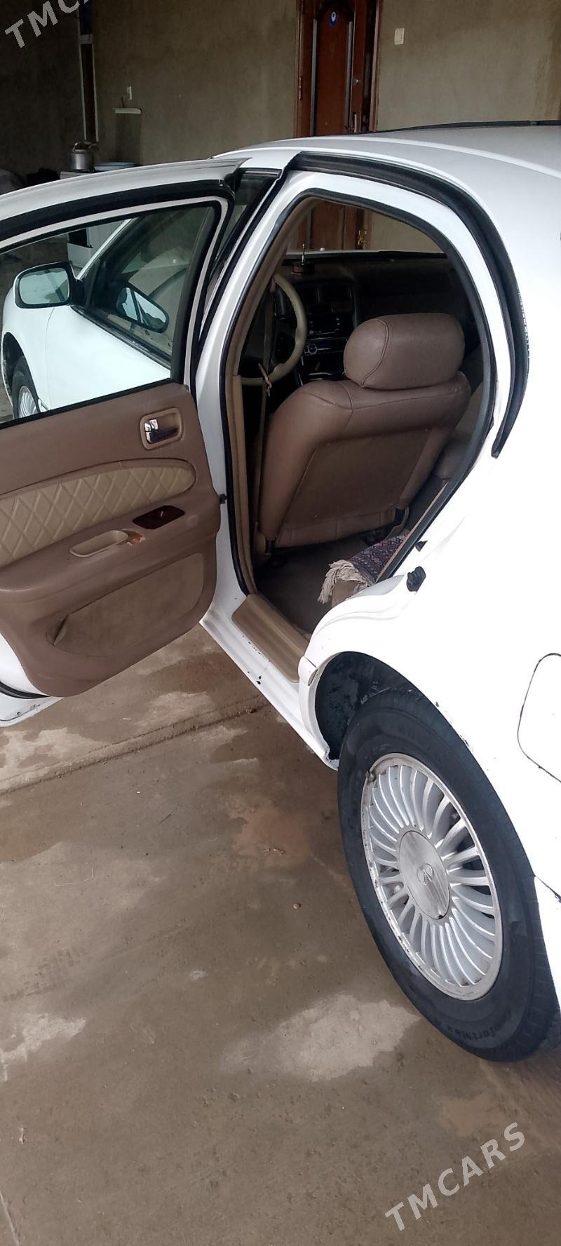 Nissan Maxima 1999 - 50 000 TMT - Теджен - img 1