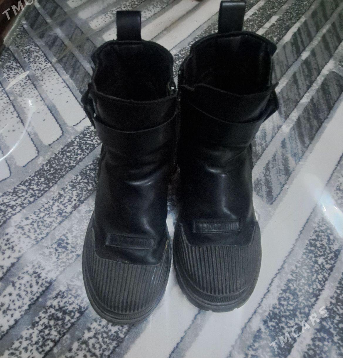 Ädik razmer 37 - Туркменбаши - img 1