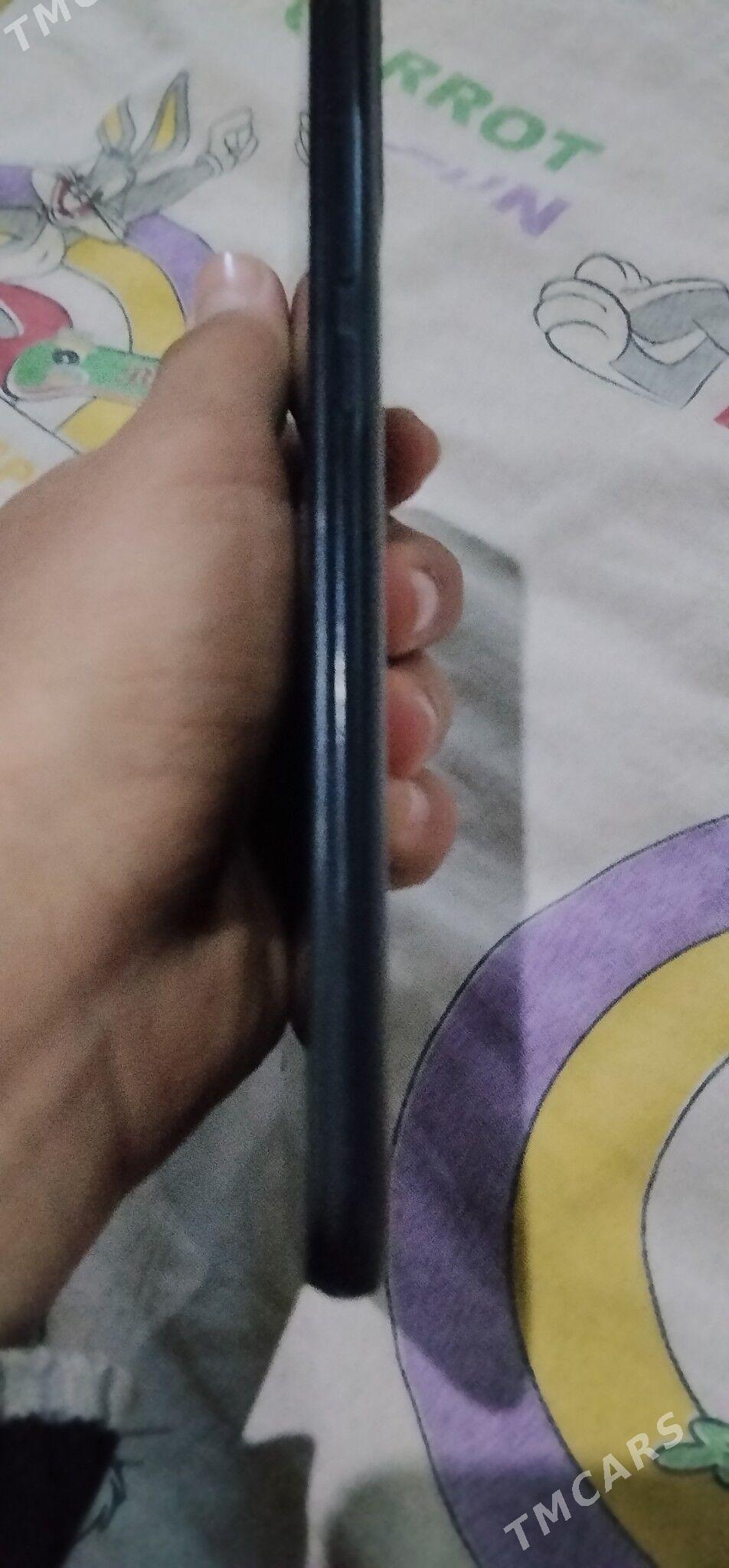 poco s40 - Серахс - img 1