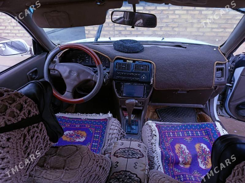 Toyota Vista 1994 - 35 000 TMT - Серахс - img 1