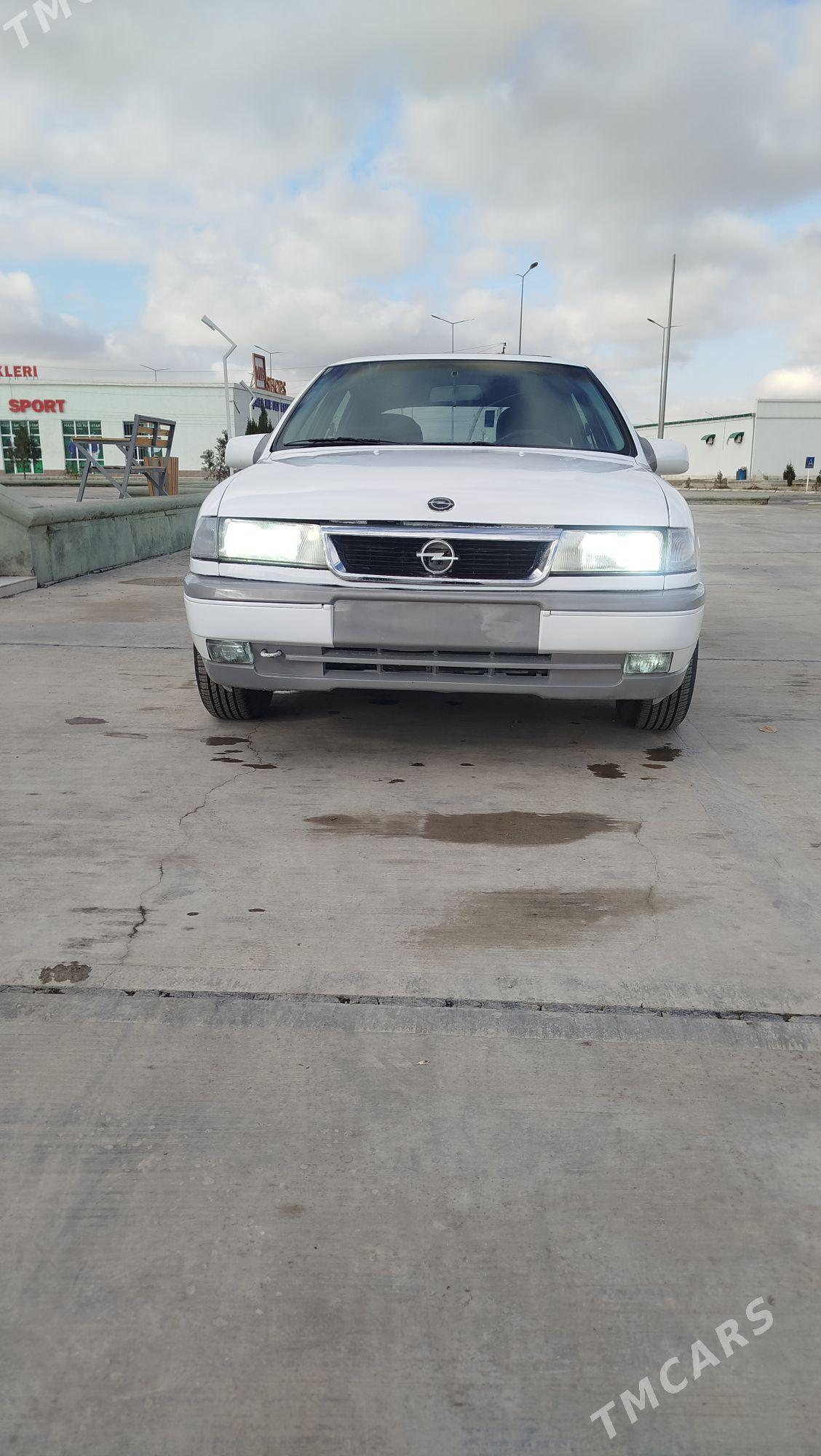 Opel Vectra 1992 - 57 999 TMT - Бахарден - img 1