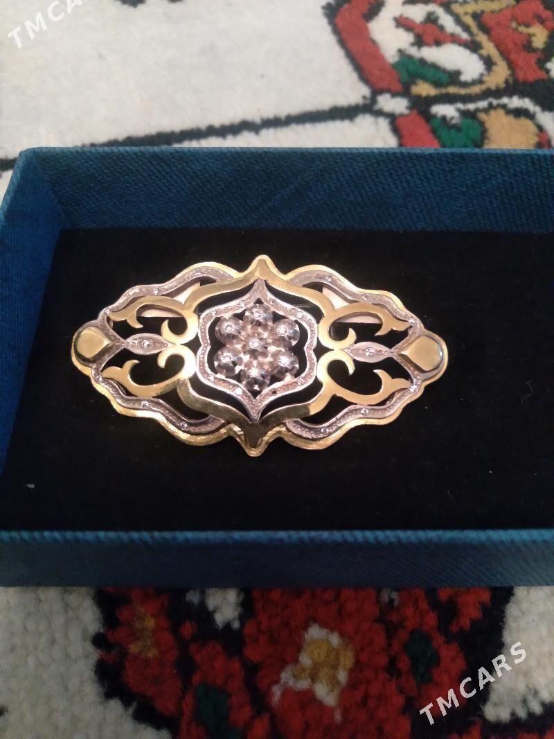 Gyzyl çaýlan Kümüş broşka - Мир 1 - img 1