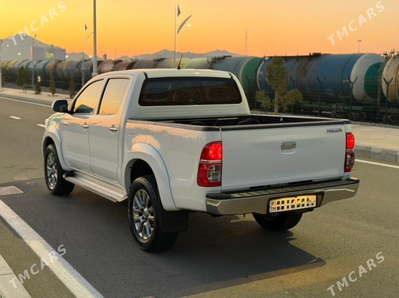 Toyota Hilux 2014 - 430 000 TMT - Türkmenbaşy - img 1