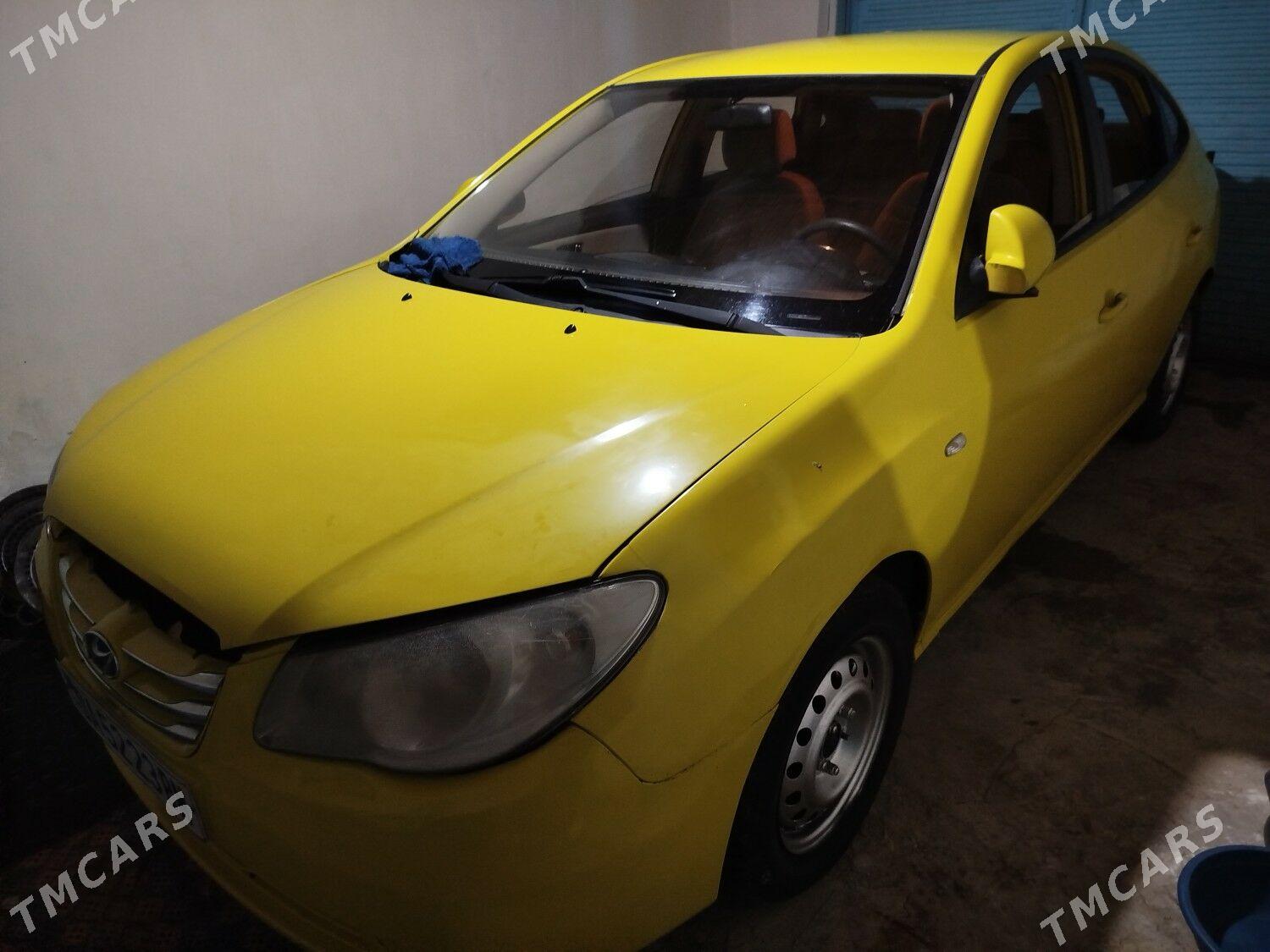 Hyundai Elantra 2010 - 75 000 TMT - Берекет - img 1