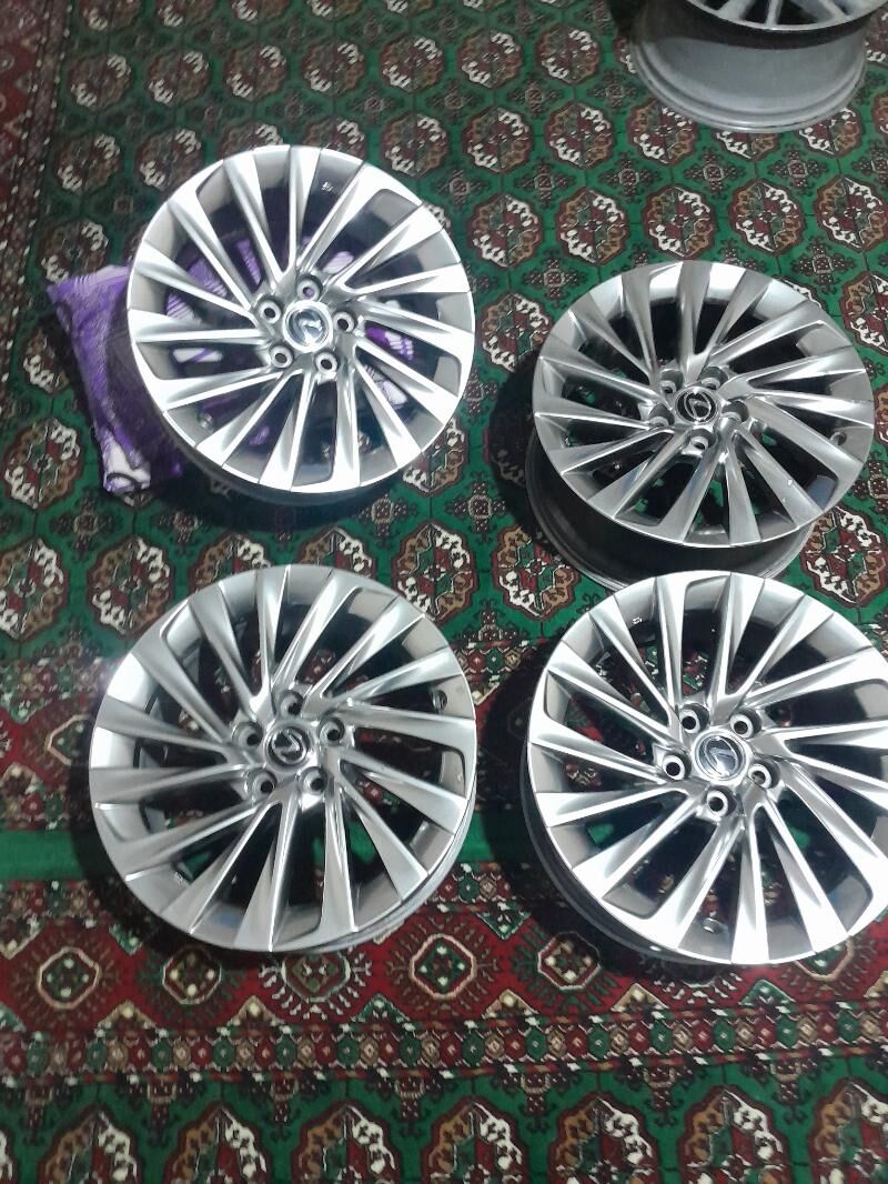 Lexus diska 18 lik 25 000 TMT - Бедев - img 1