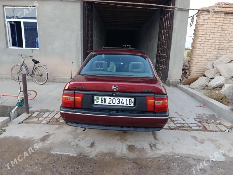 Opel Vectra 1992 - 33 000 TMT - Çärjew - img 1