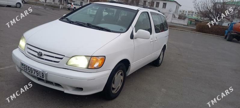 Toyota Sienna 2002 - 185 000 TMT - Туркменабат - img 1