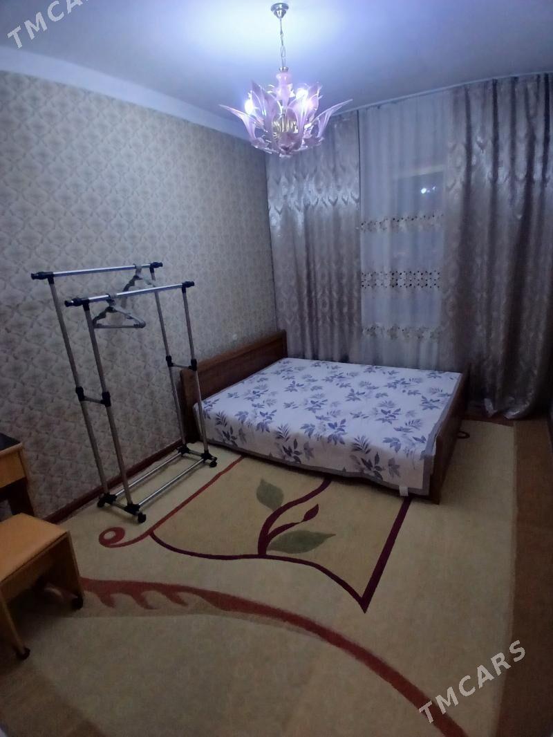 Arenda Gowdan mir - Гаудан "В" - img 1