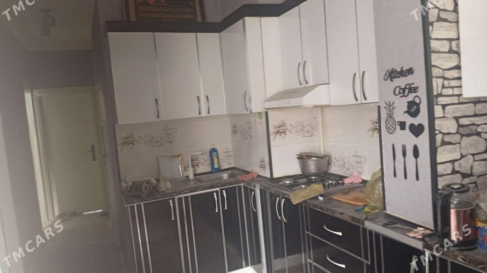 kuhunny garnatur - Büzmeýin GRES - img 1