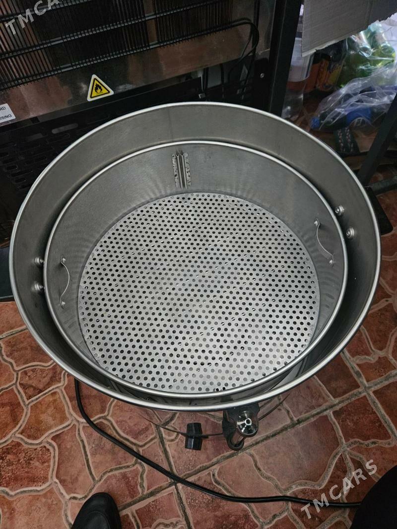 mekge arassalanyan - Балканабат - img 1