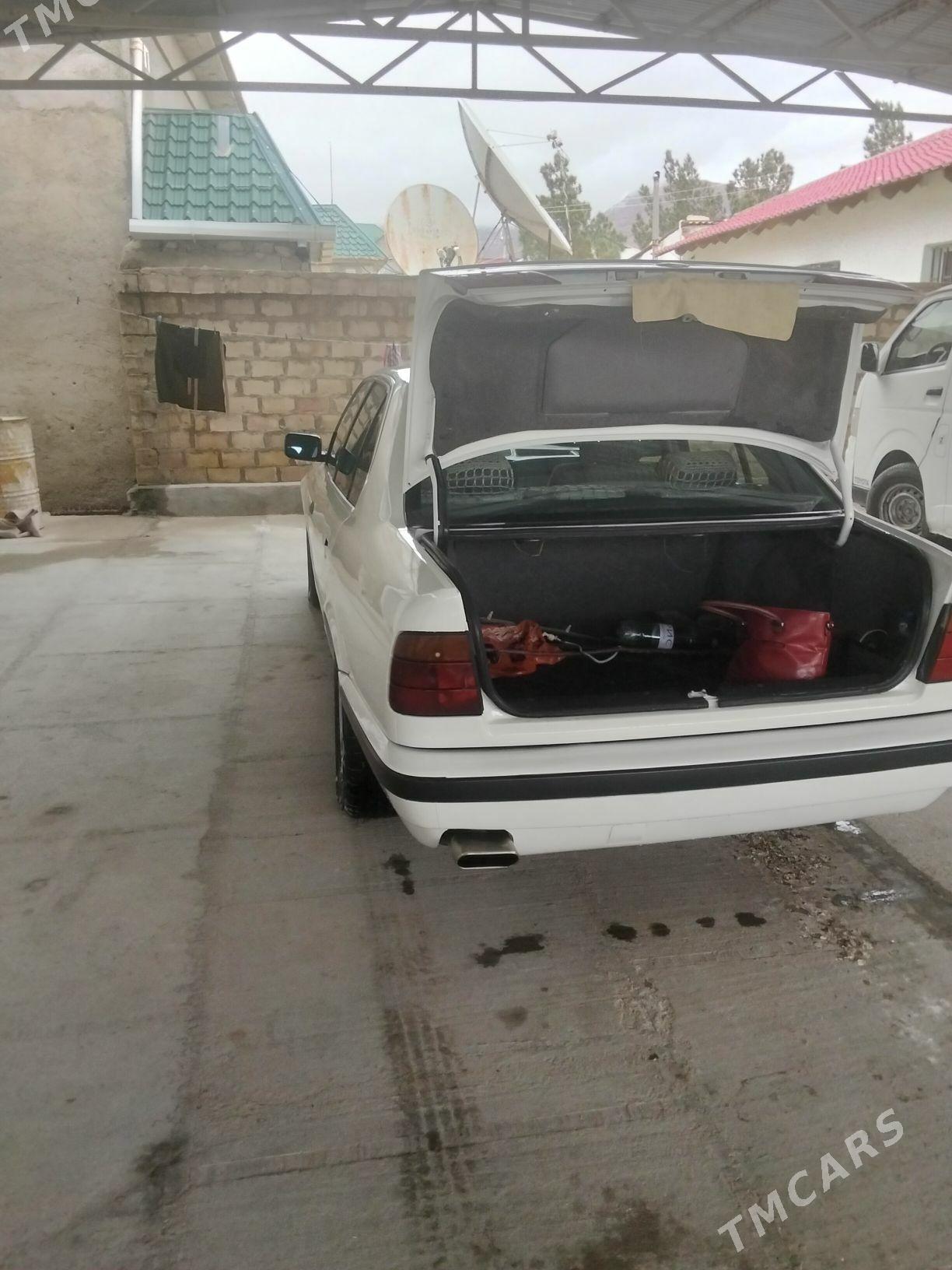 BMW 525 1992 - 42 000 TMT - Балканабат - img 1