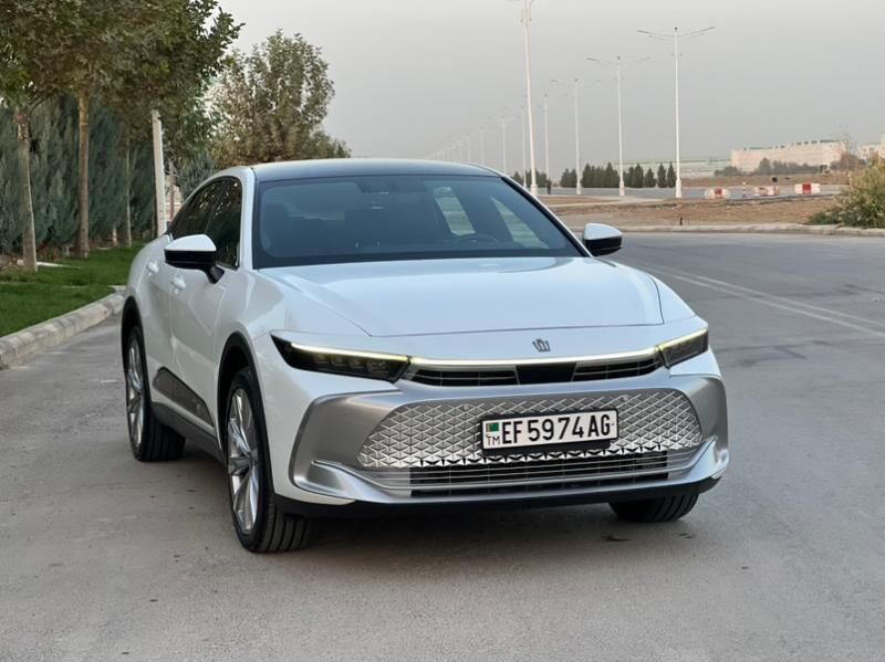 Toyota Crown 2023 - 730 000 TMT - Aşgabat - img 1