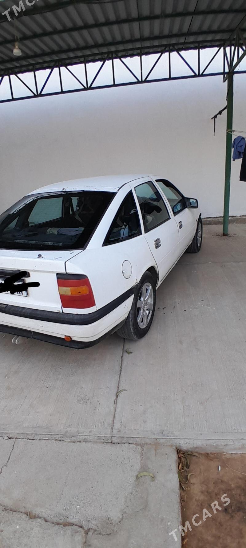 Opel Vectra 1991 - 25 000 TMT - Ak bugdaý etraby - img 1