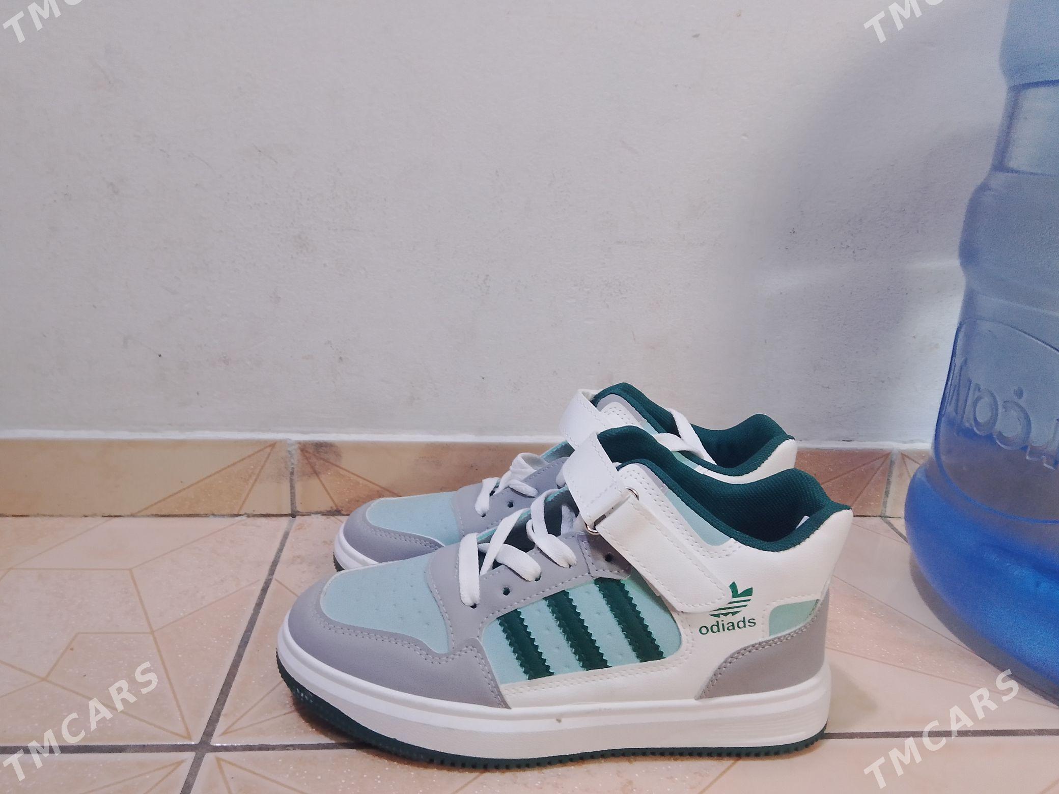 KRASOWKA KRASOWKA - 1 мкр - img 1