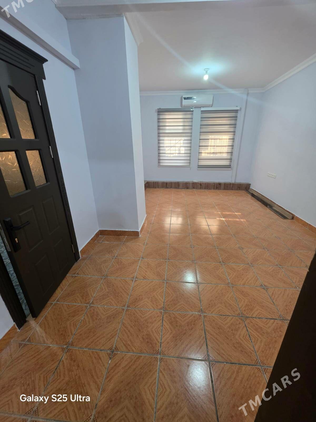 Podwal Mir 2 Podwal 2.komnat - Мир 2 - img 1