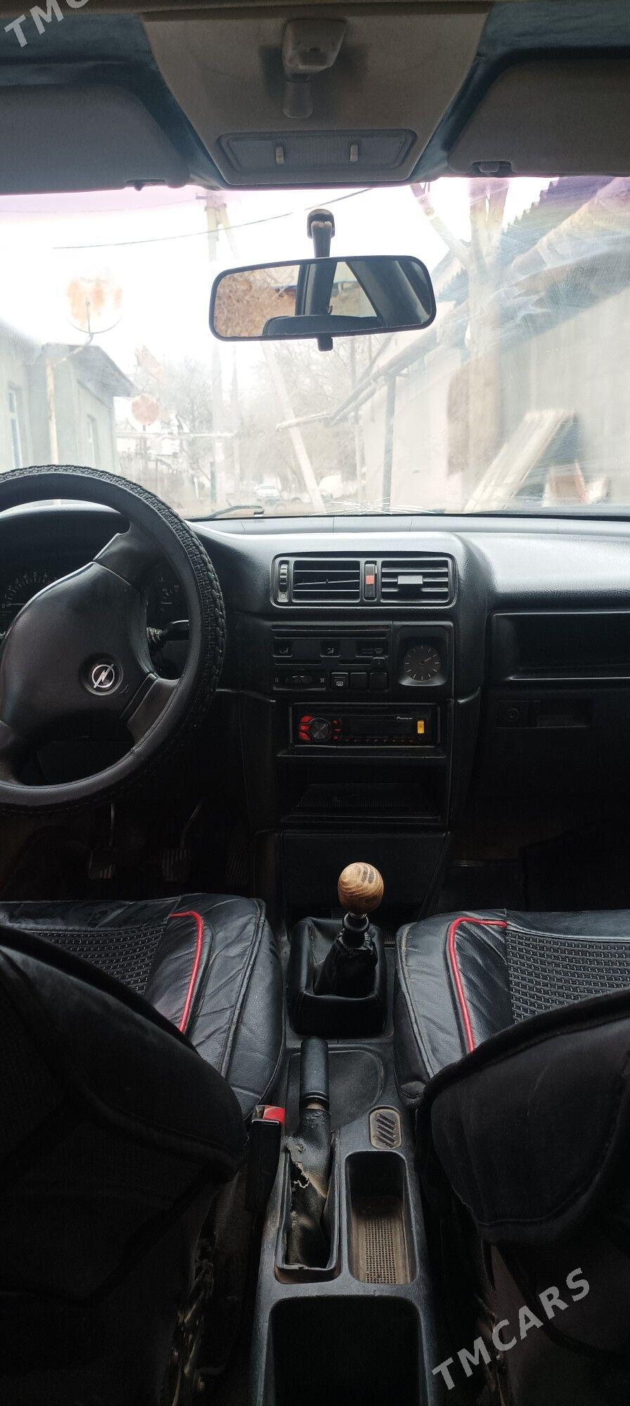 Opel Vectra 1991 - 19 000 TMT - Дашогуз - img 1