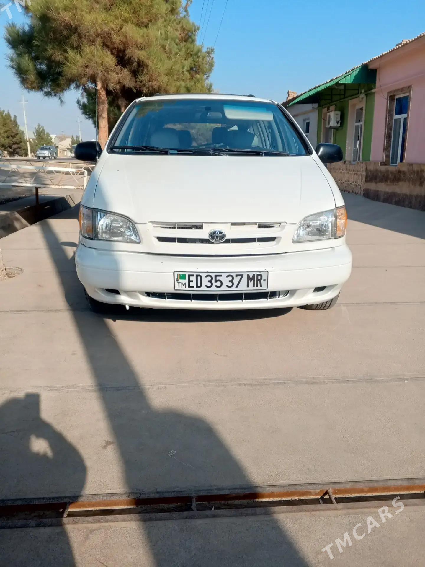 Toyota Sienna 1998 - 165 000 TMT - Sakarçäge - img 1