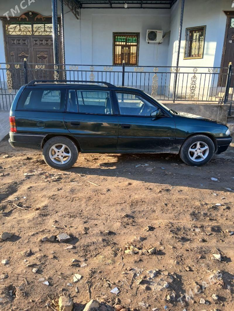 Opel Astra 1994 - 38 000 TMT - Дашогуз - img 1