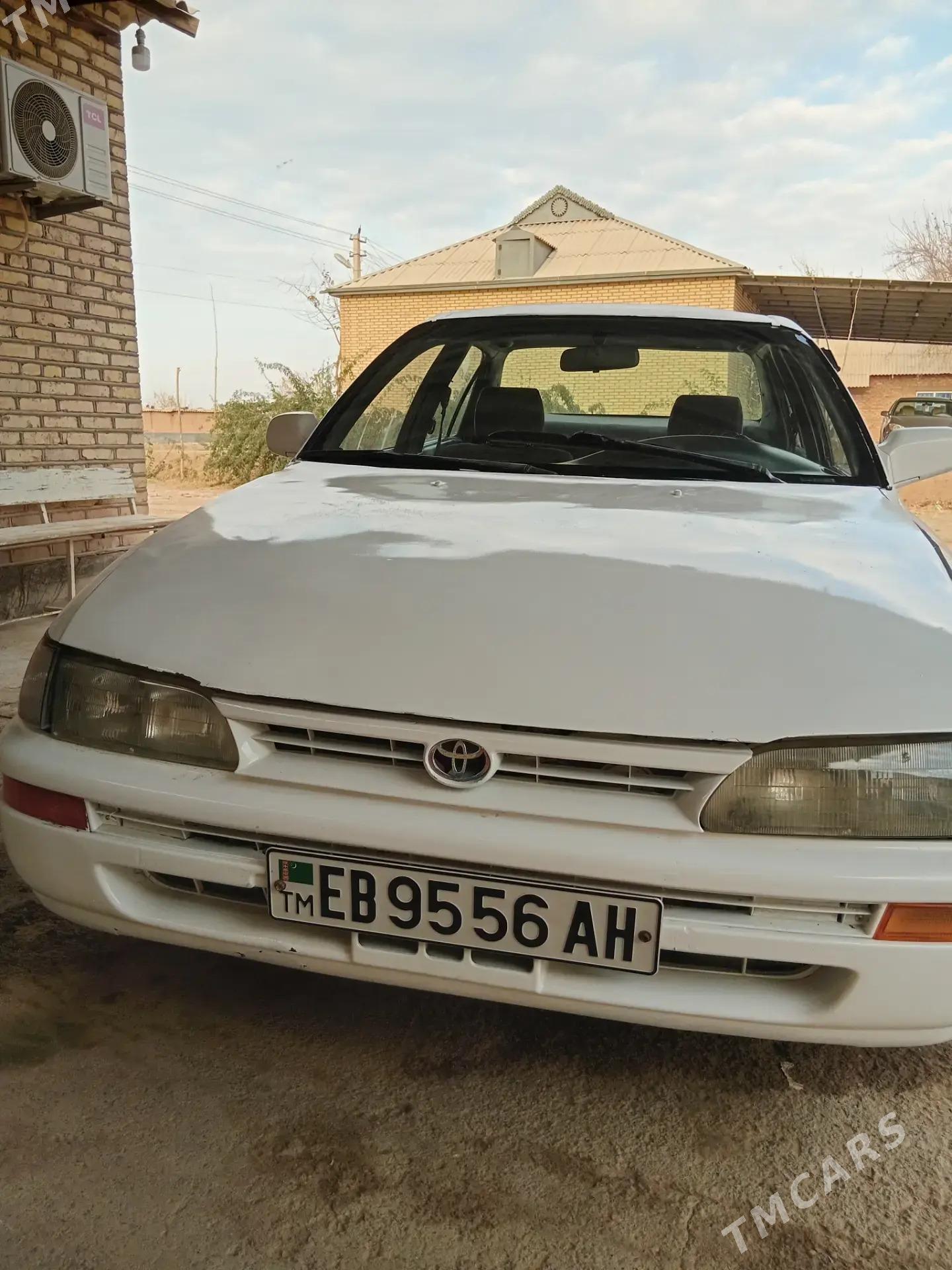 Toyota Corolla 1996 - 45 000 TMT - Теджен - img 1