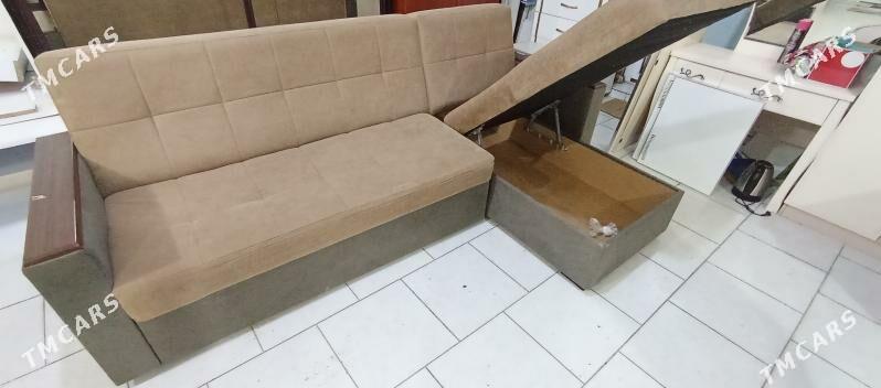 Diwan uglowoy - Mary - img 1