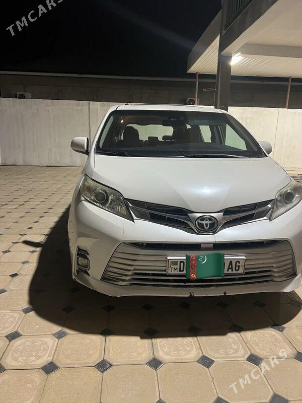 Toyota Sienna 2019 - 410 000 TMT - Ашхабад - img 1