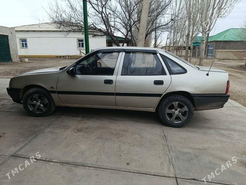 Opel Vectra 1991 - 38 000 TMT - Губадаг - img 1