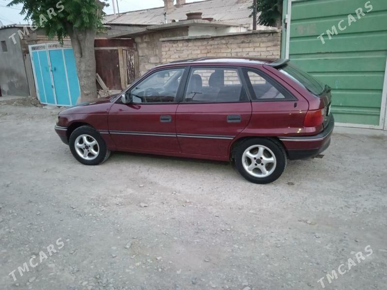 Opel Astra 1993 - 50 000 TMT - Gyzylarbat - img 1