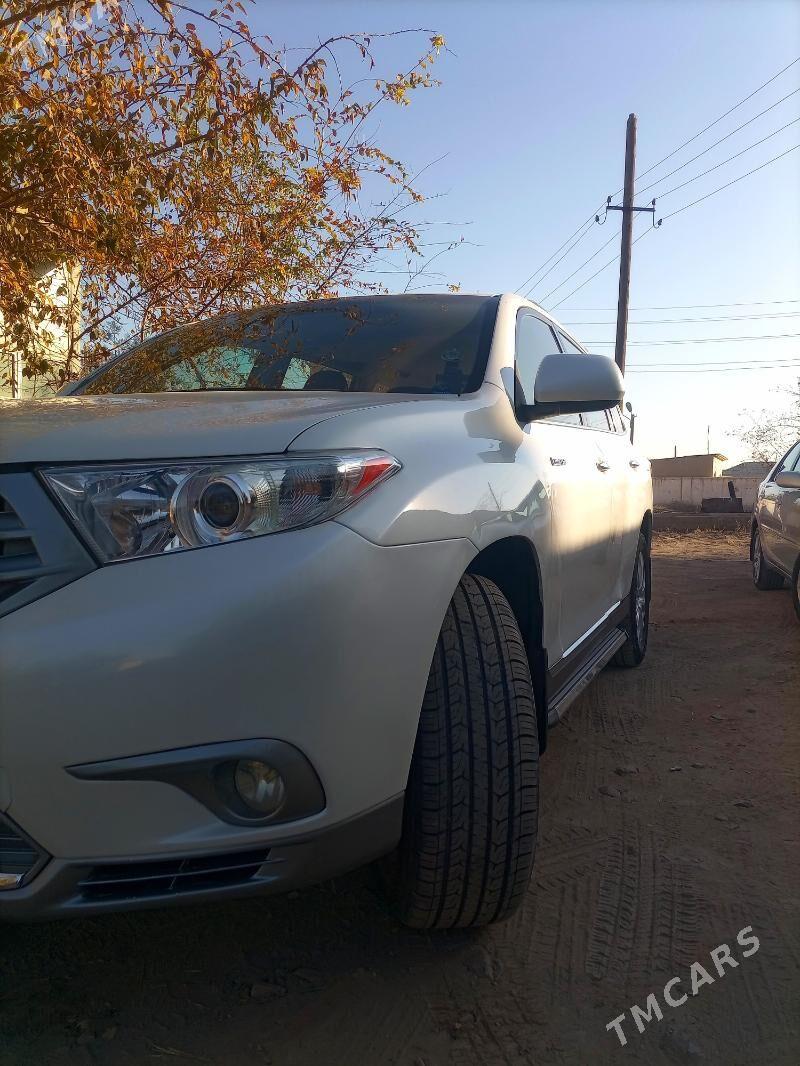 Toyota Highlander 2012 - 350 000 TMT - Кёнеургенч - img 1