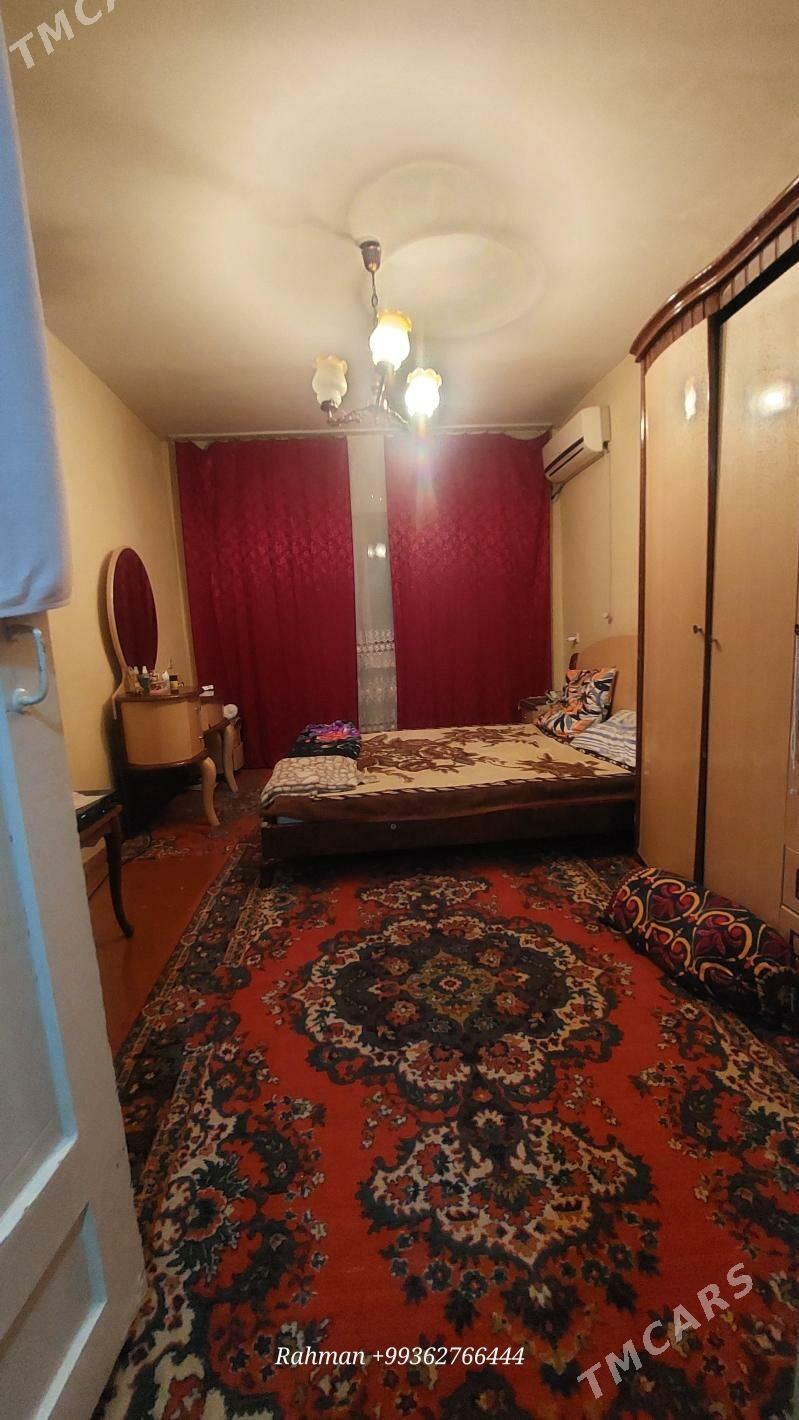 (2829)-HITROWKA 3-KOMNAT 3-ETAJ 3-NJI PARK RAHMAN - Hitrowka - img 1