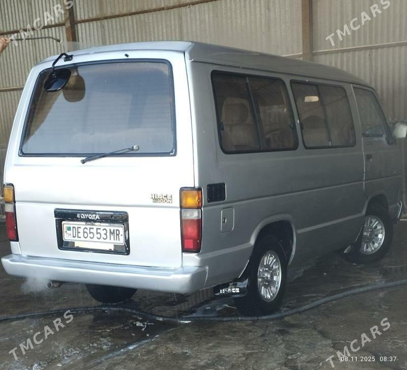 Toyota Hiace 1989 - 50 000 TMT - Мары - img 1
