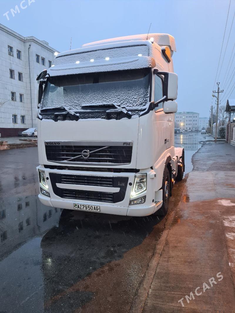 Volvo FH 500 2012 - 916 000 TMT - Херрикгала - img 1