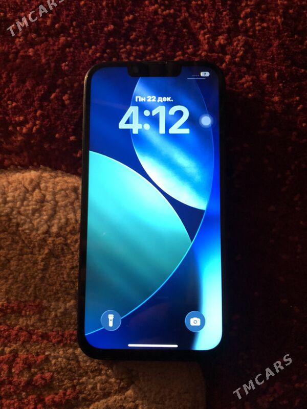 iPhone 13 - Mary - img 1