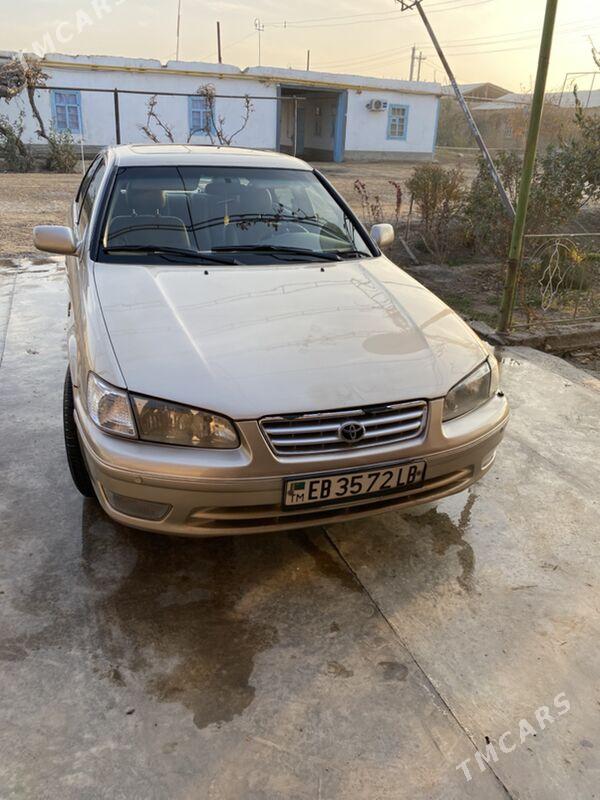 Toyota Camry 2000 - 175 000 TMT - Farap - img 1