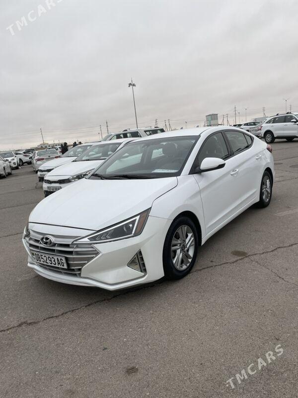 Hyundai Elantra 2020 - 215 000 TMT - Кипджак - img 1