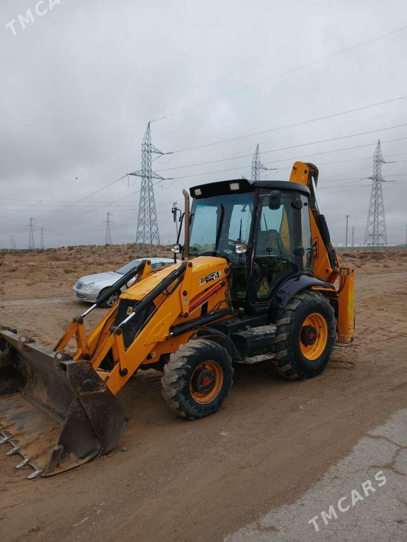JCB 3CX Compact 2010 - 300 000 TMT - Änew - img 1