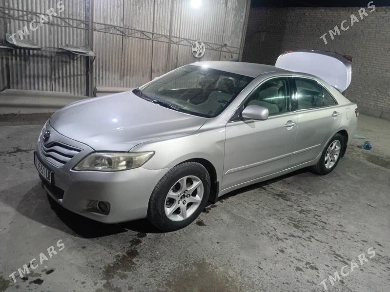 Toyota Camry 2010 - 165 000 TMT - Чарджоу - img 1