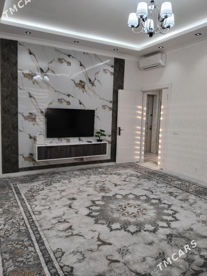 Arenda jay - Gurtly - img 1