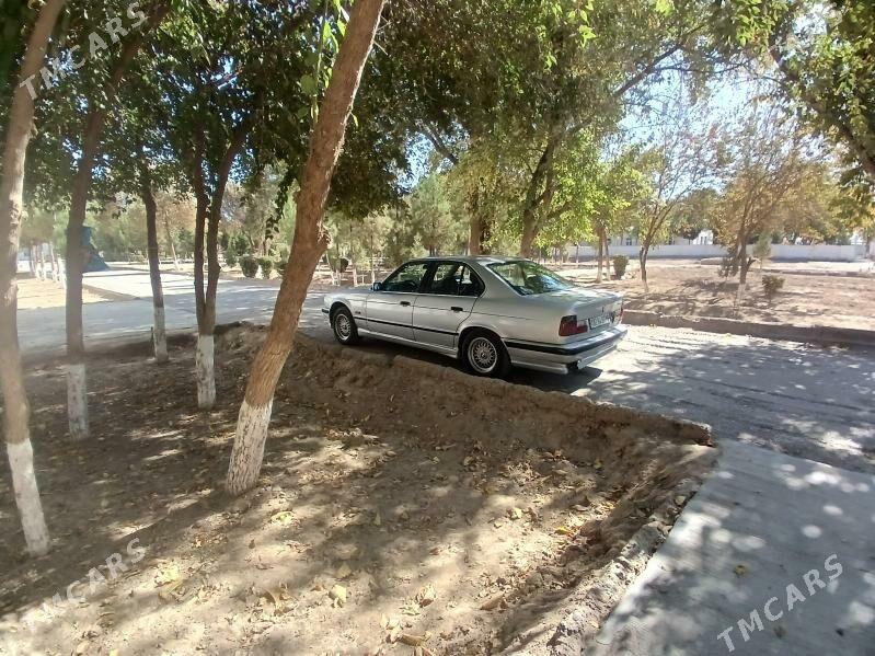 BMW 525 1994 - 30 000 TMT - Мары - img 1