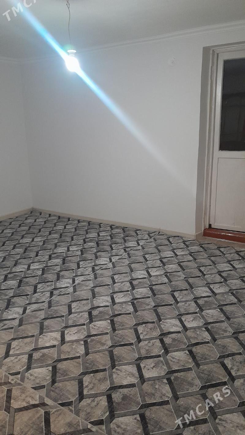 Jay - 2 мкр - img 1