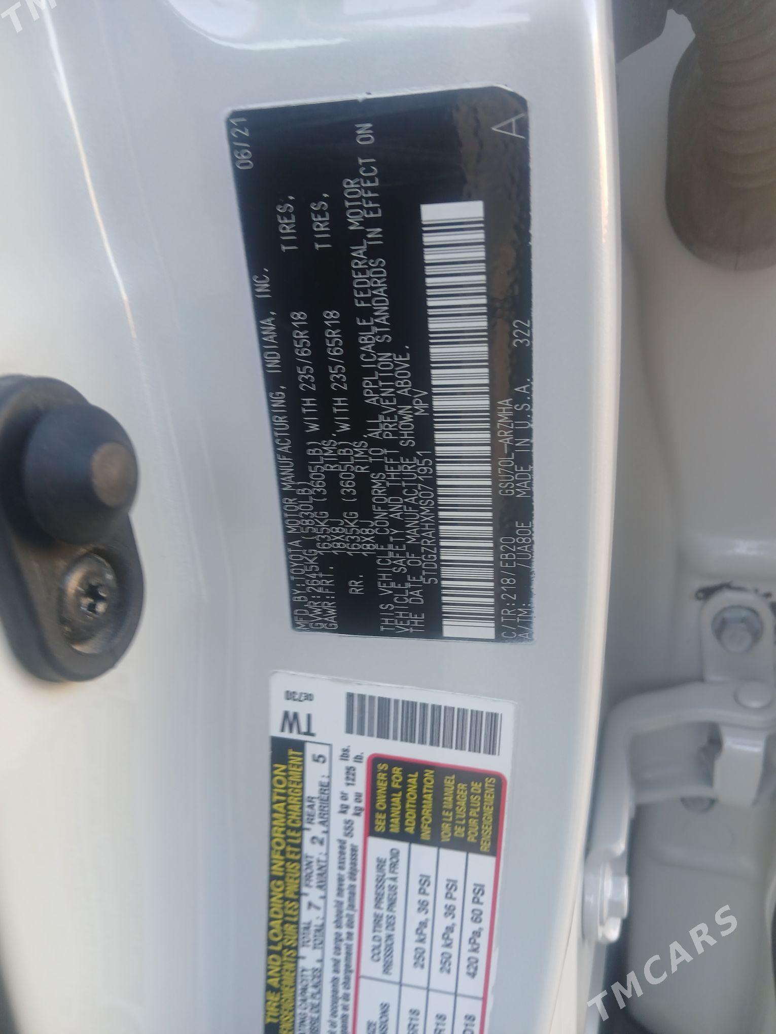 Toyota Highlander 2021 - 500 000 TMT - Ашхабад - img 1