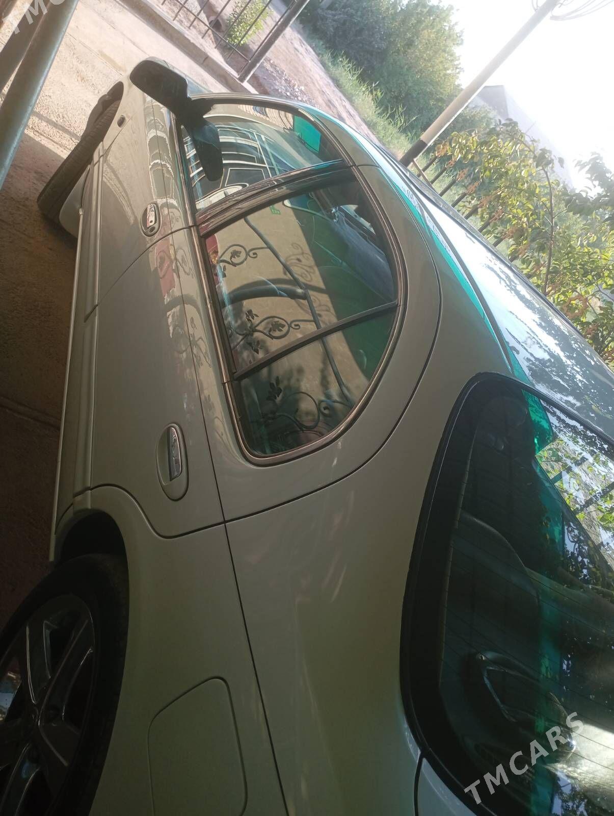 Nissan Maxima 1997 - 85 000 TMT - Гурбансолтан Едже - img 1