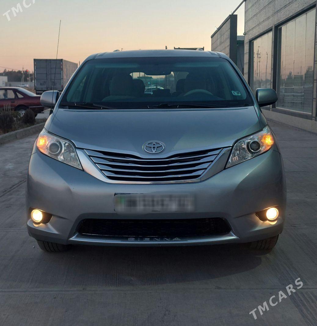 Toyota Sienna 2011 - 320 000 TMT - Şabat etr. - img 1