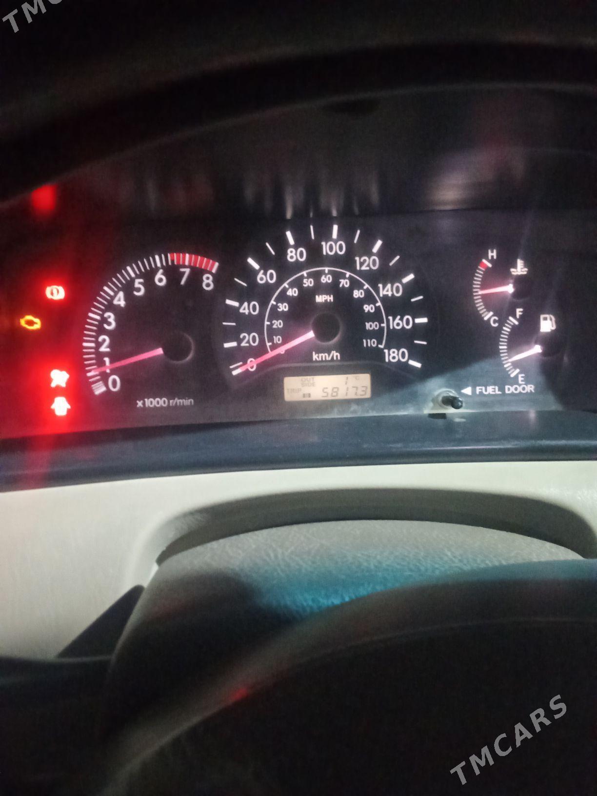 Toyota Corolla 2004 - 145 000 TMT - Дарганата - img 1